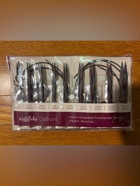 Knitpicks Interchangeable Needles - Multicolor Wood Short Circular Tips